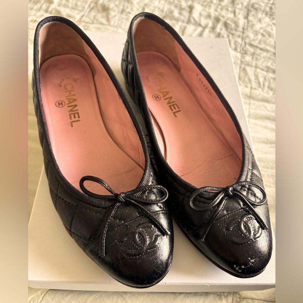 Chanel black ballet flats